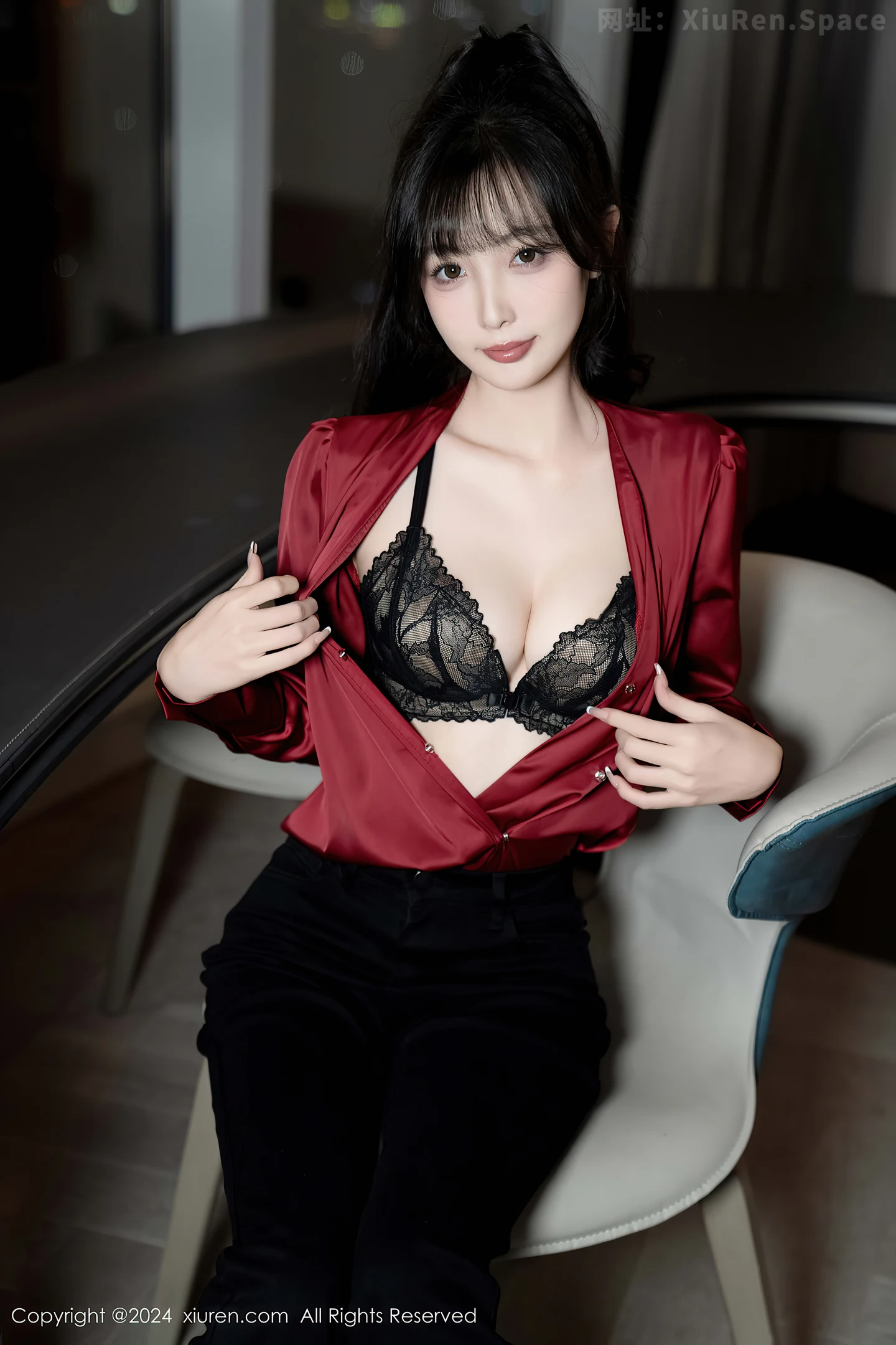 图片[2]-[XiuRen秀人网] VOL.9299 模特林星阑私房性感黑色蕾丝内衣配开档黑丝秀曼妙身姿诱惑写真94P-秀人网官方网站